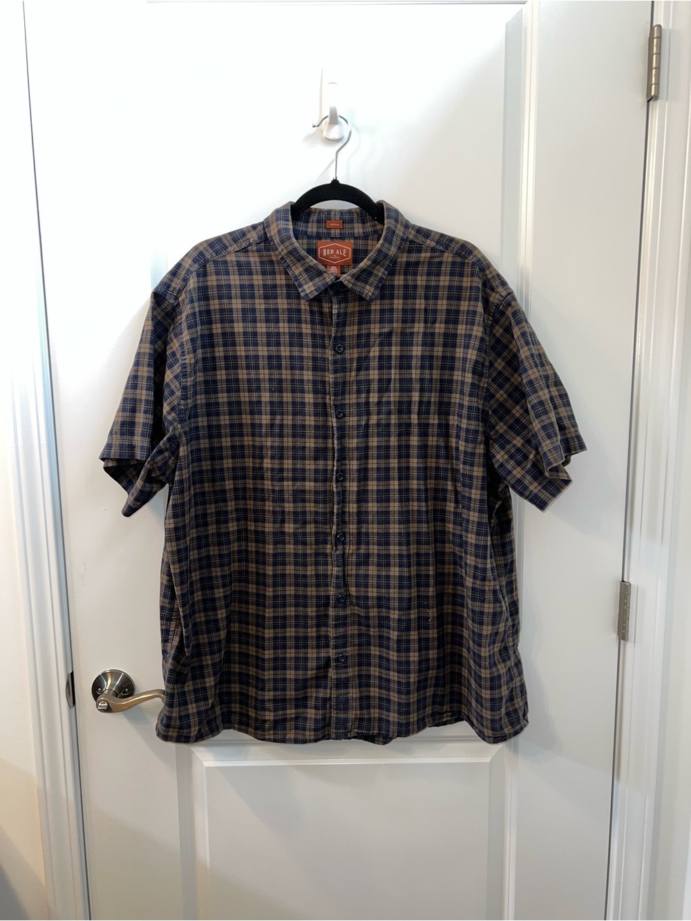 Men's Navy and Olive Plaid Short-Sleeve Button-Up Shirt